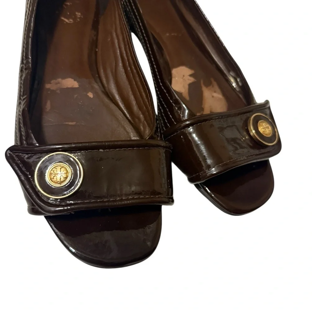 Tory burch Elegant Brown Women's shoes in hood condition just inside peeled